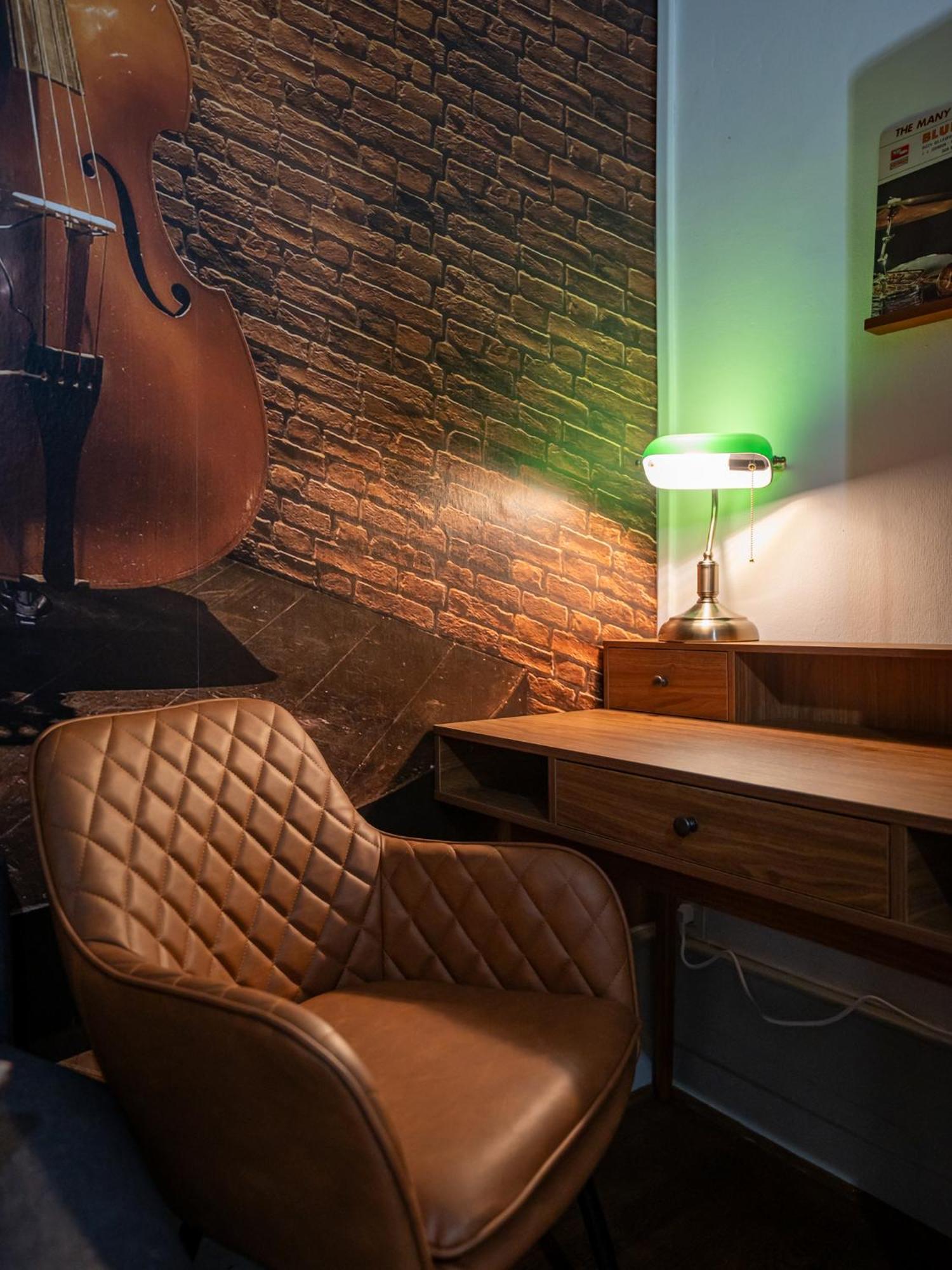 Appartement Le Petit Gentleman - Vienna Authentica à Vienne  Extérieur photo